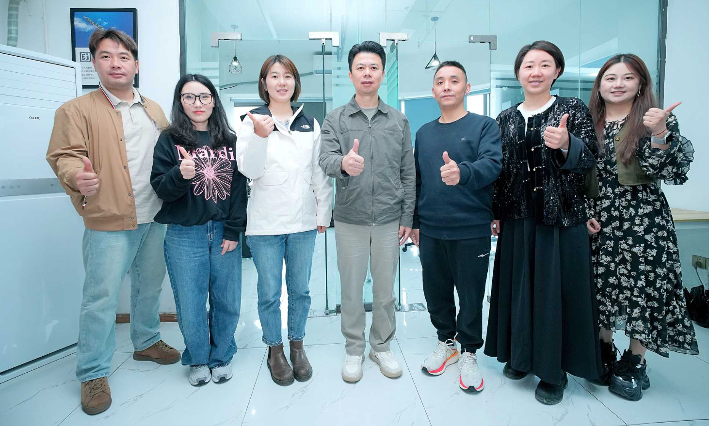 共促会展文旅融合 赋能行业高质量发展——成都市会议展览服务行业协会到访成都时光剪...